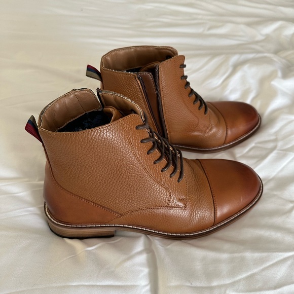 Elegant Tan Leather Men's Boots - Picture 2 of 5